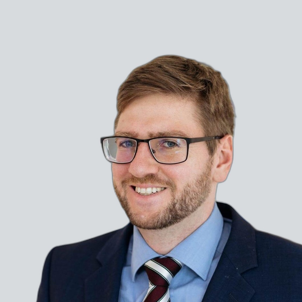 Lukas Weber — Gründer & Geschäftsführer